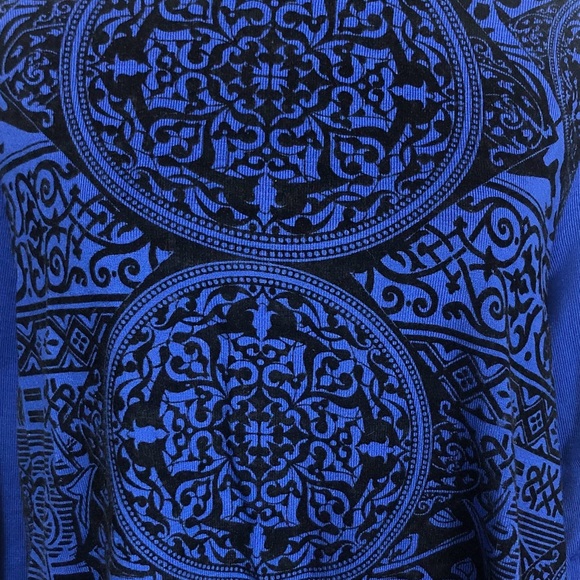 Onque Casual Royal Blue Celtic Print Blouse size XL - Picture 7 of 10